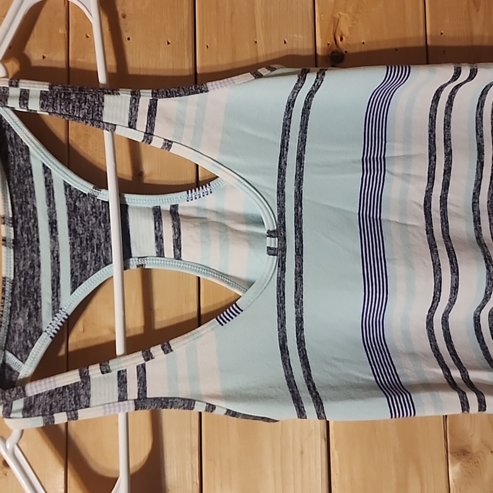 Lululemon Racerback Tank Top Size 6 - Picture 2 of 6